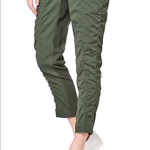Lululemon Street to Studio pant ll Green size 2